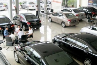Thị trường ô tô rẻ ngày Tết: Xe ngập nước tuồn ra bán ngoài Bắc?