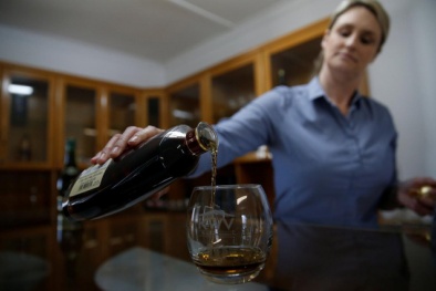 1/3 rượu whisky hiếm Scotland bị làm giả