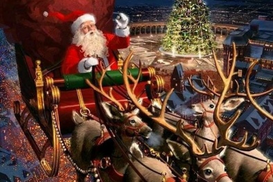 Google 'Mừng mùa lễ hội' với ông già Noel, tuần lộc, kẹo que, những chú lùn chuyển quà