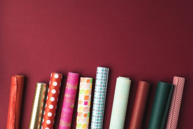 Đã đến lúc cấm giấy gói quà