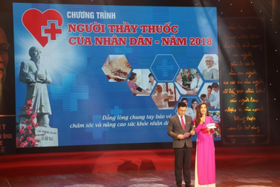 Dược Tâm An vinh dự nhận chứng nhận 'Người Thầy thuốc của nhân dân' năm 2018