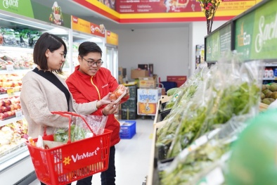 Thị trường bán lẻ ngày cuối năm sôi sục vì 117 cửa hàng VinMart+ đồng loạt khai trương