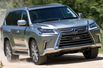 Thị trường ô tô Việt tháng 1/2019: Bảng giá xe Lexus mới nhất