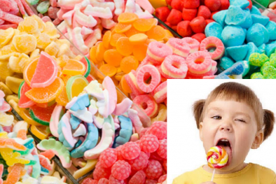 Ăn nhiều bánh kẹo, mứt tết khiến trẻ thừa cân, béo phì