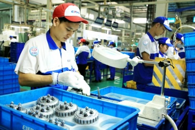 Tăng năng suất lao động Việt Nam: Đừng giữ mãi suy nghĩ lao động giá rẻ là lợi thế