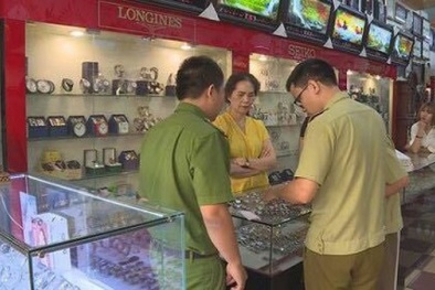 Tạm giữ trên 500 chiếc đồng hồ nghi làm nhái thương hiệu nổi tiếng
