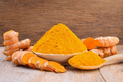 Bị bột 'vón cục' trong dạ dày gây đau bụng vì dùng bột nghệ thường xuyên