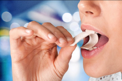 Một chất phụ gia thường có trong kẹo cao su bị cấm sử dụng