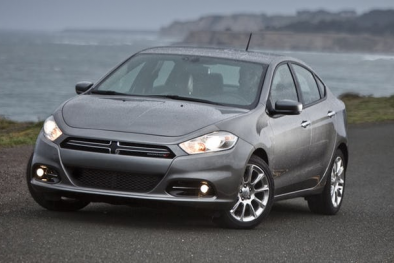 Fiat Chrysler thu hồi 320.000 xe dòng Dodge Dart bị lỗi cáp Shifter