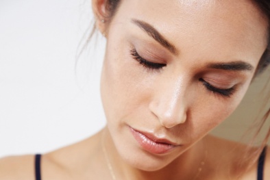 Dùng quá nhiều sản phẩm trị mụn nguy hiểm khôn lường