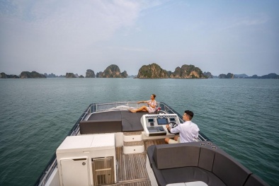 Khám phá 'tuyệt đỉnh' non nước Hạ Long bằng du thuyền triệu đô FLC Albatross