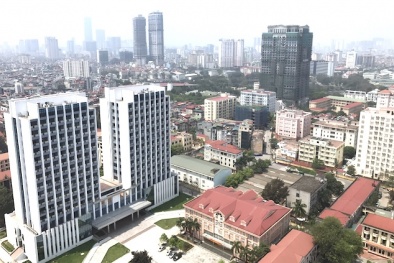 Giá nhà đắt gấp 25 lần thu nhập, nhà ở xã hội còn thiếu: Bộ trưởng Xây dựng nói gì?