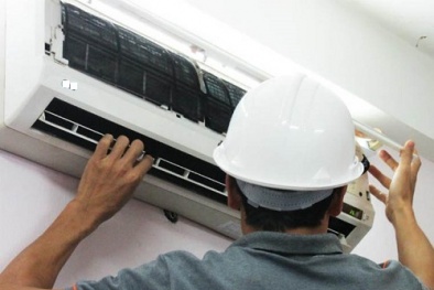'Vạch trần' những cách moi tiền của thợ sửa điều hòa mùa nắng nóng