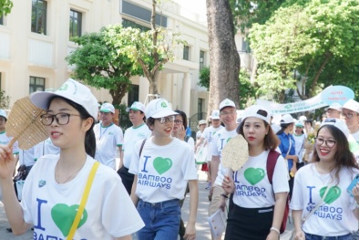 Bamboo Airways ký cam kết chống rác thải nhựa, tăng cường các chuyến bay Xanh