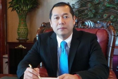 Giữa lùm xùm bố đẻ 'tố' chiếm đoạt 30 nghìn tỷ, Chủ tịch HĐQT Nam Á Bank từ nhiệm