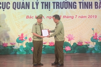 Trao Quyết định bổ nhiệm Phó Cục trưởng Cục QLTT tỉnh Bắc Ninh