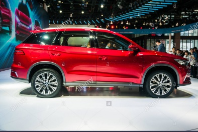 'Soi' chiếc ô tô SUV Trung Quốc đẹp long lanh giá chỉ từ 300 triệu đồng