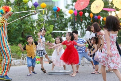 Đừng để con trẻ ngủ quên trong sách vở