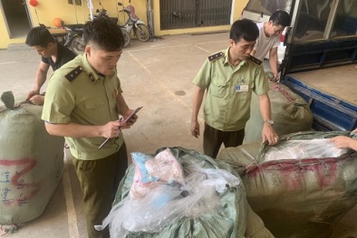 Nhập lậu lượng lớn quần áo lót nữ không rõ nguồn gốc về Việt Nam tiêu thụ