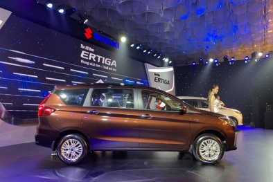 Ô tô Suzuki 7 chỗ đẹp long lanh giá chỉ 499 triệu đồng ‘cháy’ đơn tại Việt Nam