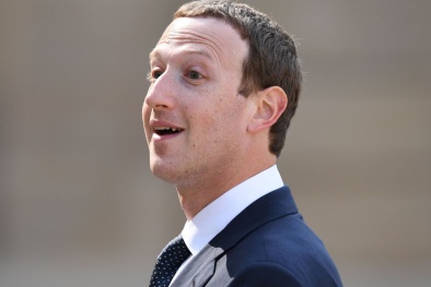 Mark Zuckerberg bán 1,6 triệu cổ phiếu, thu về 296 triệu đô la tiền mặt