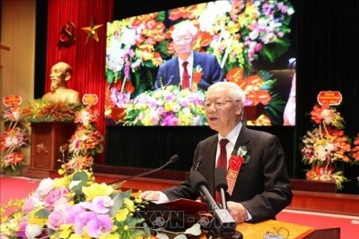 Tổng Bí thư: Kiên quyết khắc phục tình trạng học để đối phó, học để lấy bằng cấp