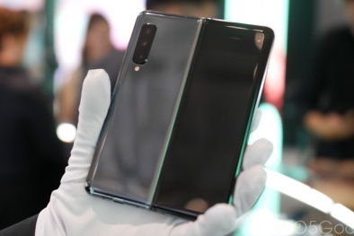 Xuất hiện tại Việt Nam với giá 99 triệu đồng, Galaxy Fold có gì đặc biệt?