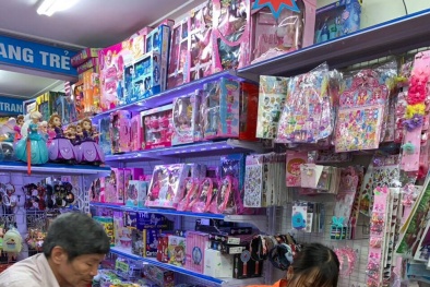 Dừng lưu thông hơn 400 đồ chơi trẻ em không đạt về ghi nhãn hàng hóa