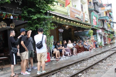 Hà Nội xử lý vi phạm trật tự an toàn hành lang đường sắt