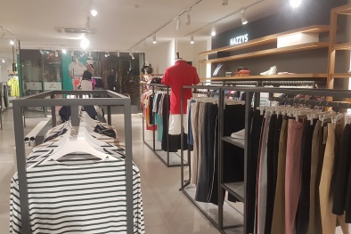 Áo HAZZYS giá tiền triệu có dấu hiệu nhập nhằng về xuất xứ