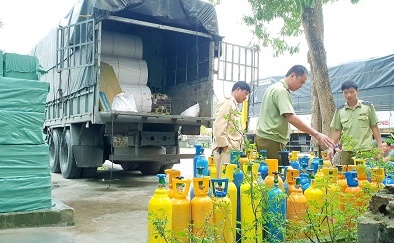 Quảng Bình thu giữ 'khối lượng khủng' khí cười N20
