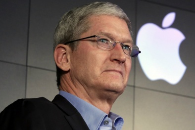 Tim Cook bị giảm hơn 10 triệu đô tiền thưởng dù doanh thu Apple cao nhất thế giới