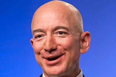 Cổ phiếu tụt giá, Jeff Bezos mất 760 triệu USD và không còn là người giàu nhất thế giới