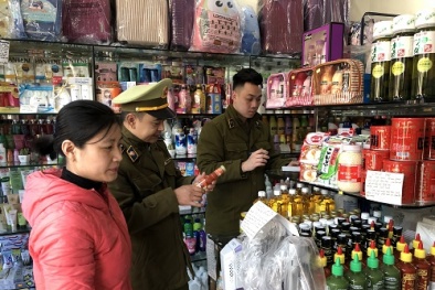 Phát hiện cửa hàng bán sữa tắm, kem đánh răng không rõ nguồn gốc