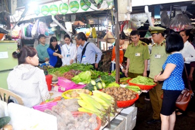 Tăng cường quản lý an toàn thực phẩm nông sản tại các chợ ở Hà Nội