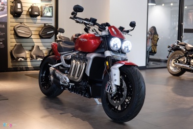 Giá bán từ 869 triệu đồng, mô tô Triumph Rocket 3 mới ra mắt có gì đặc biệt?