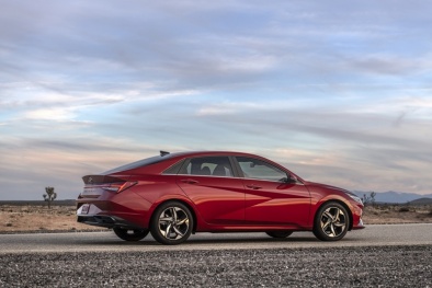 Hyundai Elantra 2021 trình làng với nhiều cải tiến mới