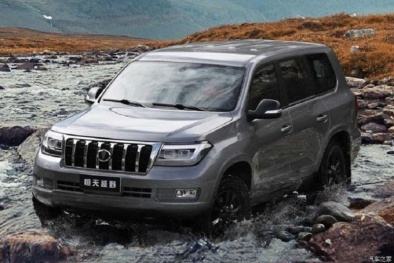 Toyota Land Cruiser hơn 2 tỷ, ô tô Trung Quốc ‘nhái’ giá chỉ hơn 800 triệu có gì đặc biệt?