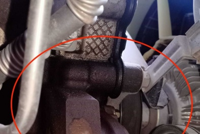Thông tin mới nhất vụ hàng loạt khách hàng 'tố' ô tô Ford bị chảy dầu