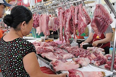 Giá thịt heo vẫn ở mức cao do còn nhiều khâu trung gian