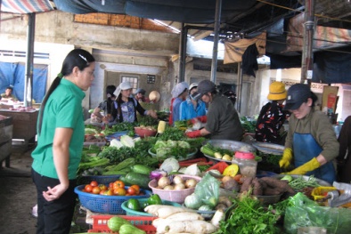 Mùa bão lụt, đảm bảo an toàn thực phẩm bằng cách nào?