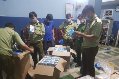 Phát hiện gần 1 tấn quần áo đã qua sử dụng và gần 75.000 chiếc khẩu trang có dấu hiệu vi phạm