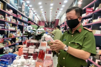 Ma trận hóa mỹ phẩm không rõ nguồn gốc