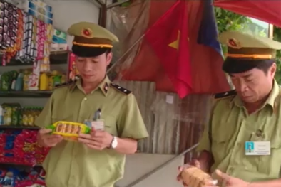 Sản xuất bánh trung thu gần cống rãnh, người dùng cần thận trọng khi mua hàng trôi nổi