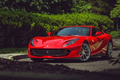 812 Superfast 27 tỷ duy nhất 2 chiếc ở Việt Nam: Dính lỗi 'bay mất nóc', bị triệu hồi nghìn xe