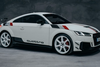 Audi TT bản đặc biệt kỷ niệm 40 năm: Ngoại thất thể thao, khả năng vận hành được nâng cấp