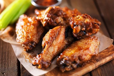 Lý do người tiêu dùng không nên ăn thịt gà liên tục trong dịp Tết