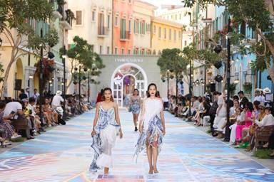 Đẹp hút hồn bức tranh Nam Phú Quốc trong show thời trang Fashion Voyage #3