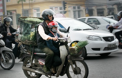 Cử tri Hà Nội: 'Cấm xe máy khác gì chỉ bảo vệ người giàu đi ô tô'