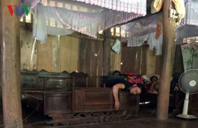 Sơn La: Lạ kỳ loạt chục người mê sảng, mộng du, nhảy múa suốt ngày